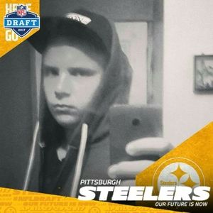 Meet your Posher, Devin